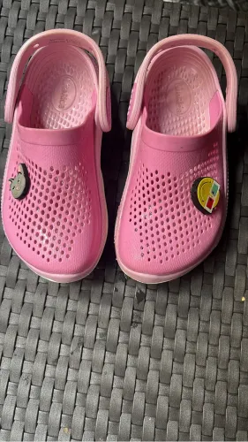 Sandália crocks infantil