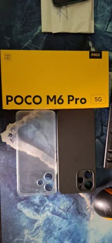 Poco M6 Pro para retirada de peças