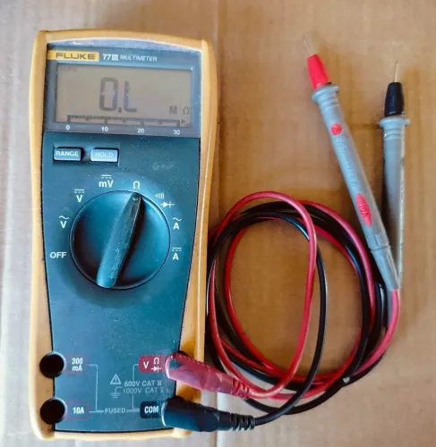 Multímetro Fluke 77 III