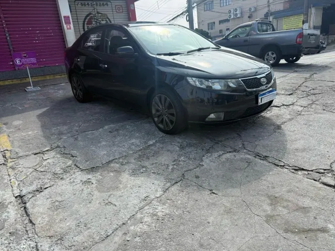 Kia Motors Cerato 1.6 16V Aut. 2013