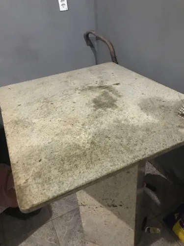 Mesa de mármore 