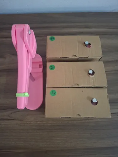 Maquina de Bottons 3 em 1 Rosa 32, 44 e 58mm