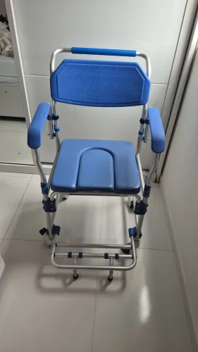 CADEIRA DE BANHO