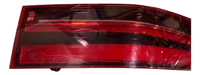 Lanterna Jaguar Epace 2018 Lado Direito ( Avariada )vermelho Direito/passageiro Vermelho