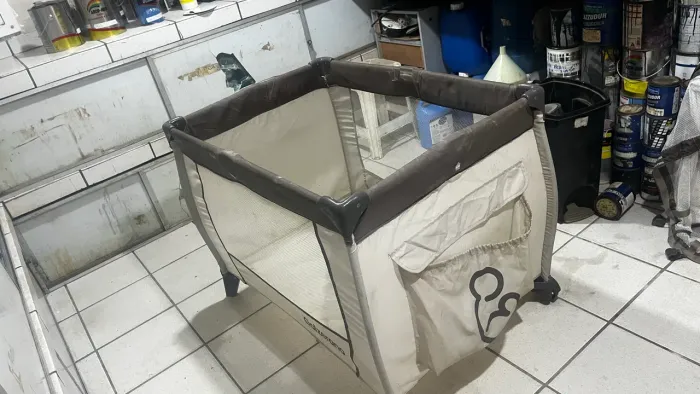 Berço compacto (quadrado)