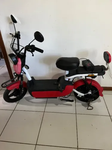 Scooter elétrica