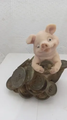 Estátua Porquinho da Fortuna