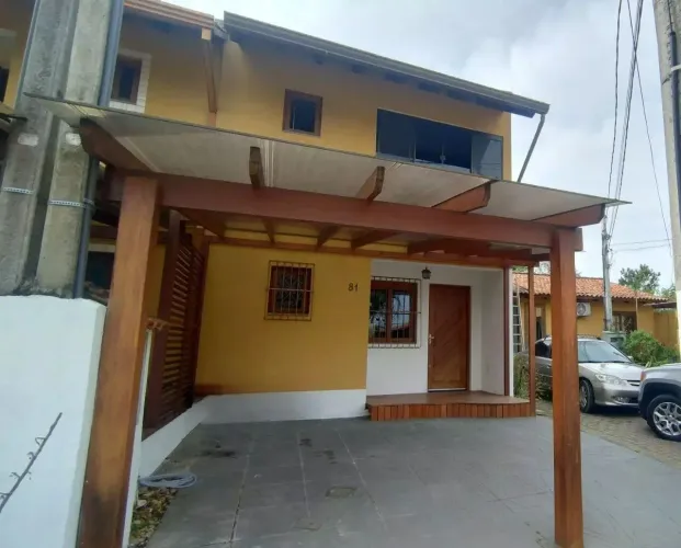 Casa em condomínio com piscina pars locação no bairro Hípica zona sul de Porto A