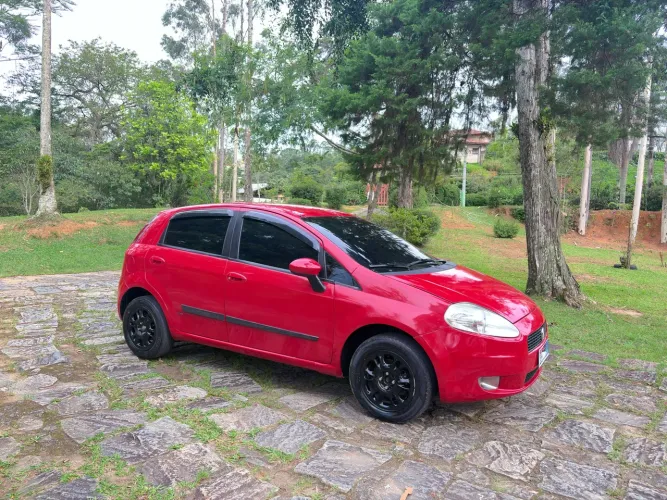 Fiat Punto Attractive 1.4 Fire Flex 8V 5P 2011