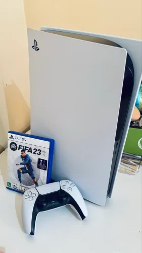 Vendo PlayStation 5 (PS5) em excelente estado