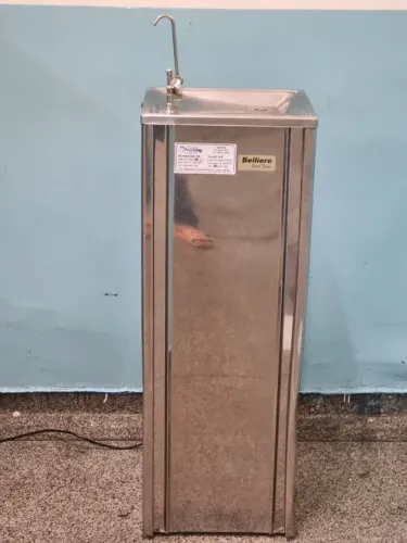 Bebedouro de pressão Belliere 220v usado