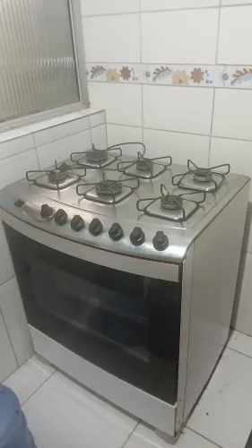 Fogão Brastemp 6 Bocas - Funciona, porém 2 bocas e forno precisam de reparo