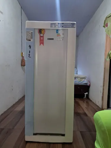 GELADEIRA ESMALTEC 245L NOVA - NUNCA USADA