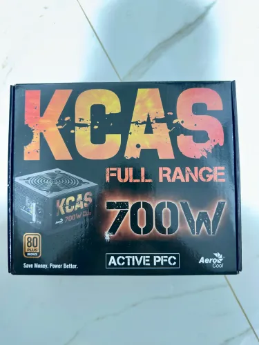 FONTE DE ALIMENTAÇÃO 700W PC GAMER ATX KCAS PFC Ativo 80 Plus Bronze Aerocool
