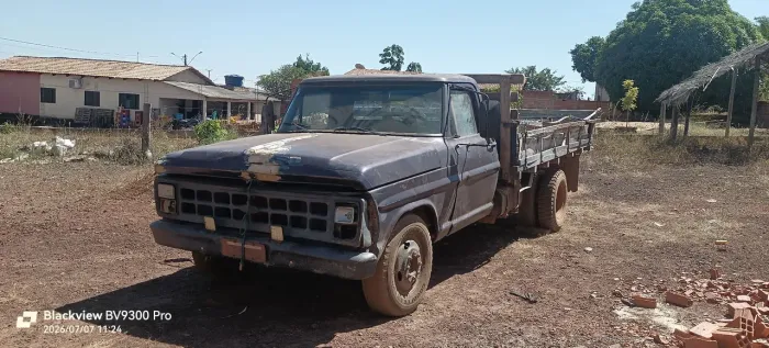 Vendo caminhão f4000 mwm