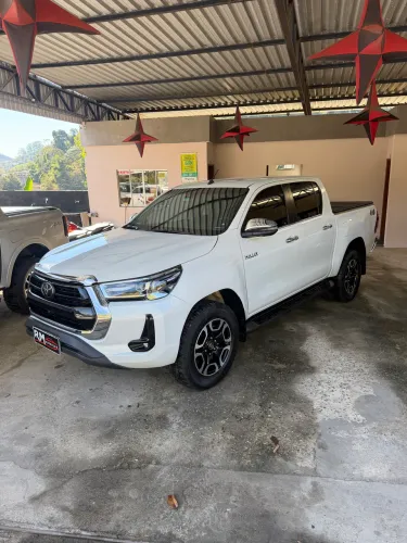 Toyota Hilux CD SRX 4X4 2.8 TDI 16V Diesel Aut. 2025