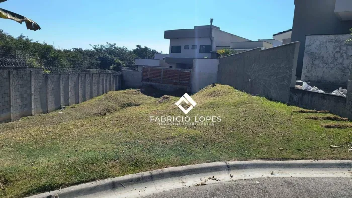 Excelente lote em condomínio fechado para venda no Villa Branca em Jacareí/SP