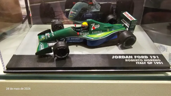 Lendas Brasileiras do Automobilismo - ROBERTO MORENO - Jordan