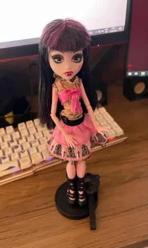 Draculaura Picture Day