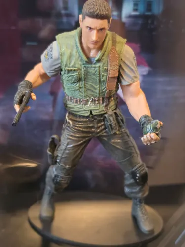 Chris redfield neca resident evil action figures raro