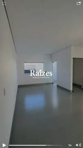Casa nova no Novo Mundo com 2 quartos sendo 1 suíte