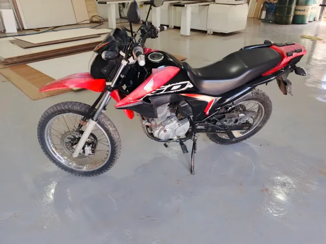 Vendo bros 160 . Valor 14.000