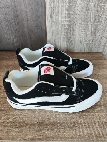 Vans Knu Skool 38