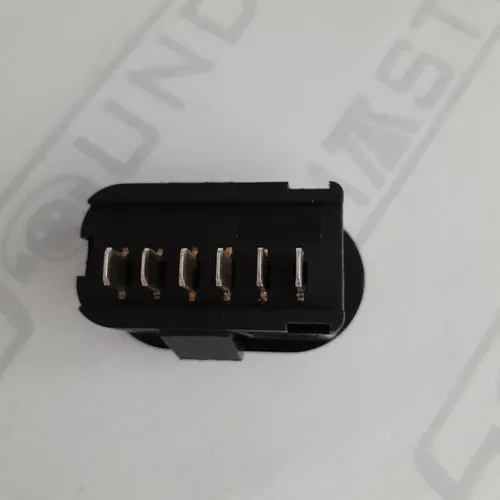 Botão  simples do vidro elétrico. Para: Corsa antigo. Novo.