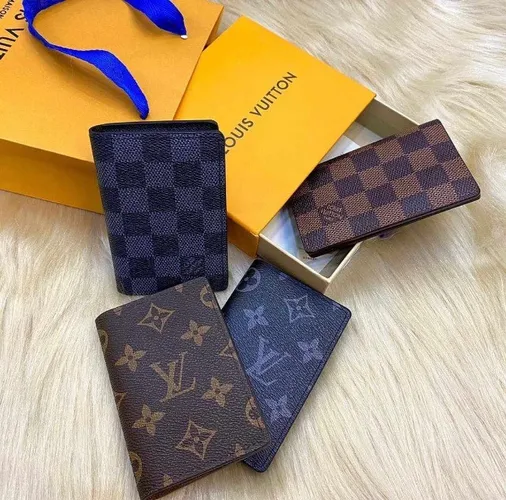 Carteira e Porta cartão Louis Vuitton, Gucci, Montblanc, Burberry