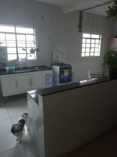 Lote 396 metros com 01 casa e 02 lojas Vespasiano