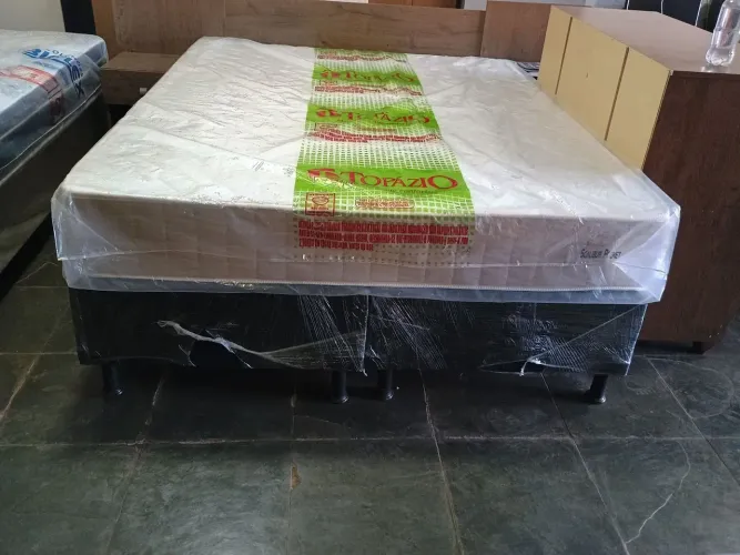 Cama Queen topázio scalibur 158 x 198
