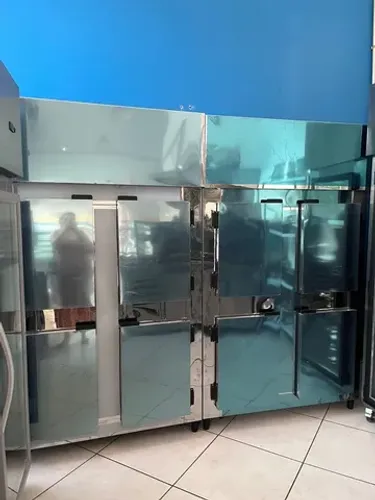 Geladeira refrigerador industrial vertical em aço inox brilhante a pronta entrega