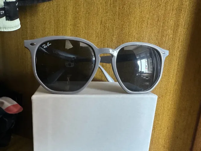 Ray Ban hexagonal