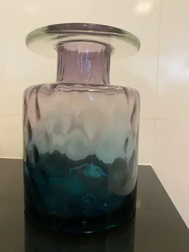 Vaso de vidro decorativo em 2 cores degrade: azul e lilás