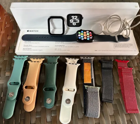 Apple Watch SE 44mm - Diversas Pulseiras e Acessórios
