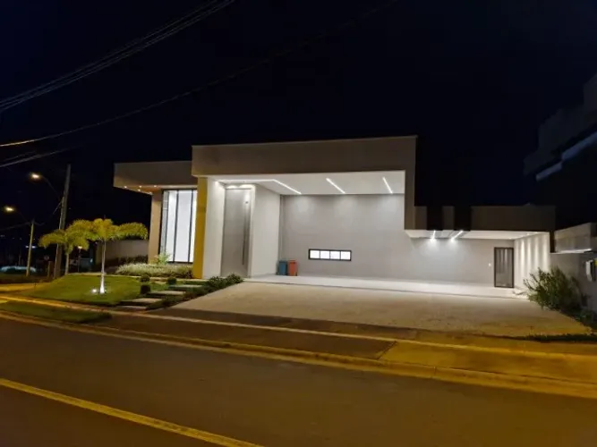 Casa de Alto Padrão - Sofisticação e Conforto no Villagio Toscana