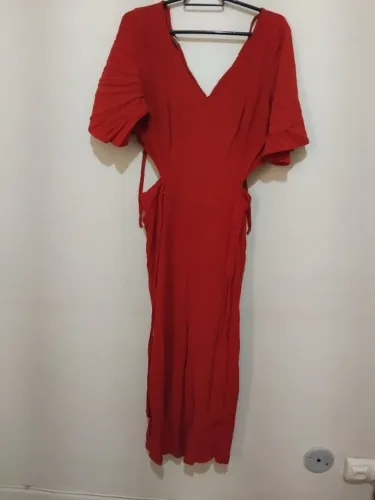 Vestido e macacão 