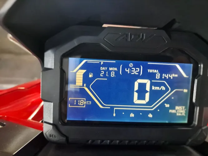 adv 2022 com 8.000 om