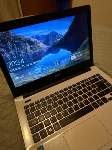 Notebook Acer Aspire E5-471 - i3 / SSD / Ótimo p/ estudos e uso leve