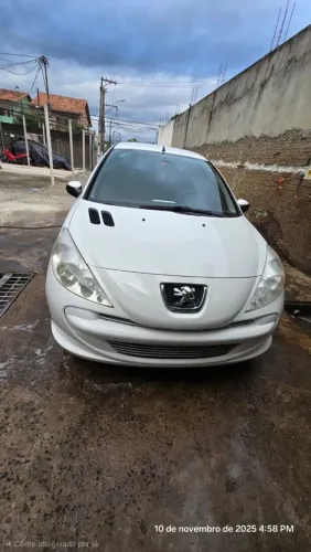 Peugeot 207 XR 1.4 Flex 8V 5P 2013