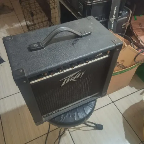 Caixa peavey KB/A 15 para Teclado