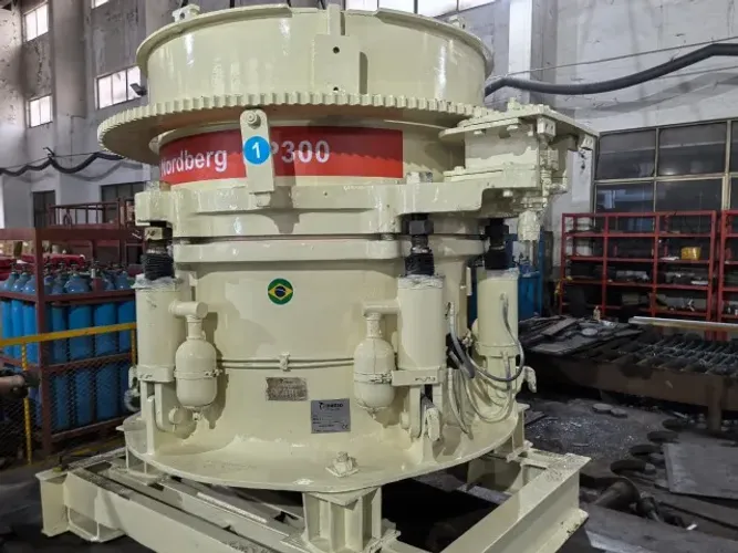 Britador C100 e HP 300 reformados, C 125, C 140, HP 200, HP 500 metso, 937 Std