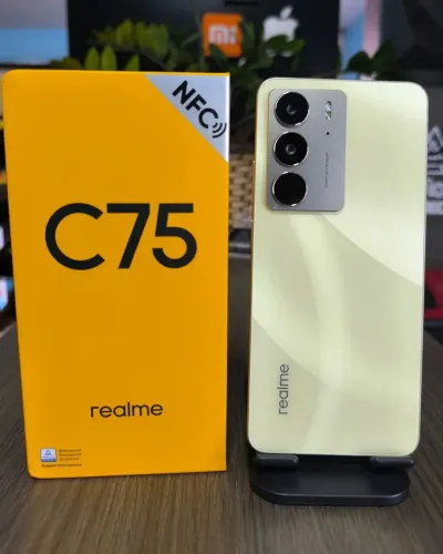 Realme Lacrado - Resistente a água e poeira - Realme C75 - Dourado - 256Gb/8Ram