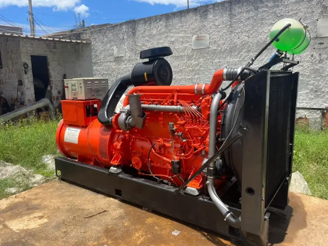 GERADOR DIESEL ABERTO 360 KVA MOTOR SCANIA