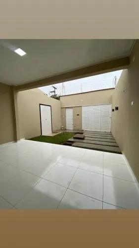 - Casa em MARCILIO