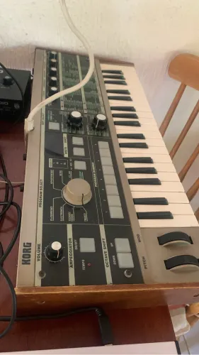 Teclado Micro Korg 