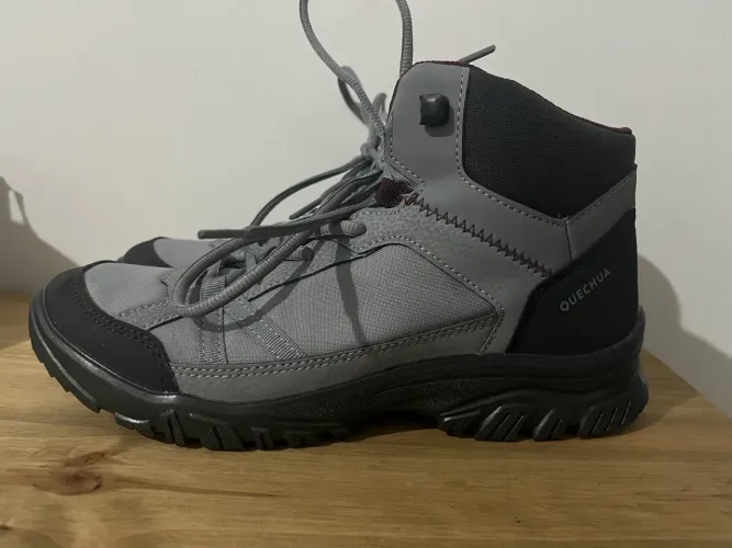 Bota de Trekking Quechua 