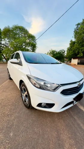 Chevrolet Onix Hatch LTZ 1.4 8V Flex Aut. 4P 2017