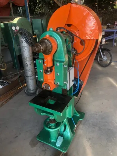  Prensa Excêntrica 15T Retrofitada