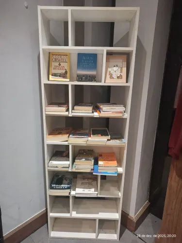 ÓTIMA P CASA OU ESCRITÓRIO 